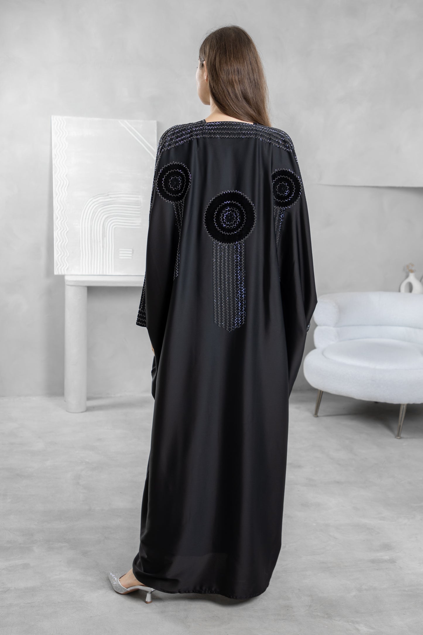 عباية اللؤلؤة السوداء